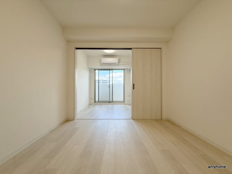 アーバンパーク新大阪　仲介手数料無料の居間・リビング