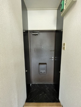 日神パレス方南町第二の玄関