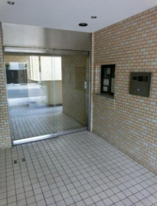 日神パレス方南町第二のロビー