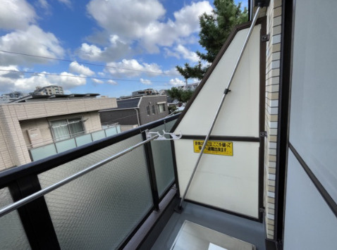日神パレス方南町第二のバルコニー