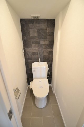 広島市中区舟入本町の賃貸マンションのトイレ