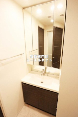 【独立洗面台】 | アヤコート | 清潔感ある独立洗面台で毎日気持ちよく♪