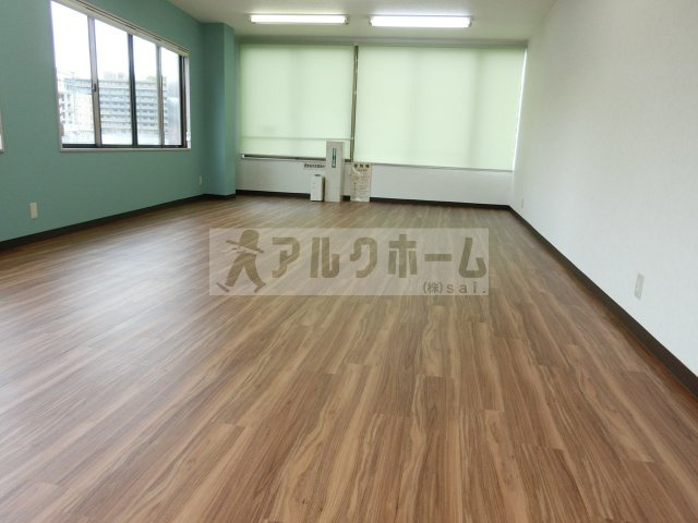 西村ビルの内装|柏原市国分本町1丁目
