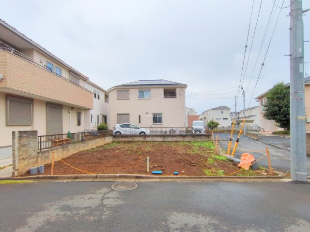 富士見市大字水子の売地の前面道路含む現地写真