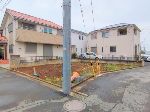 富士見市大字水子の売地の前面道路含む現地写真