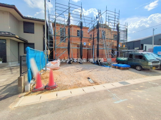 グラファーレ藤塚4期の前面道路含む現地写真