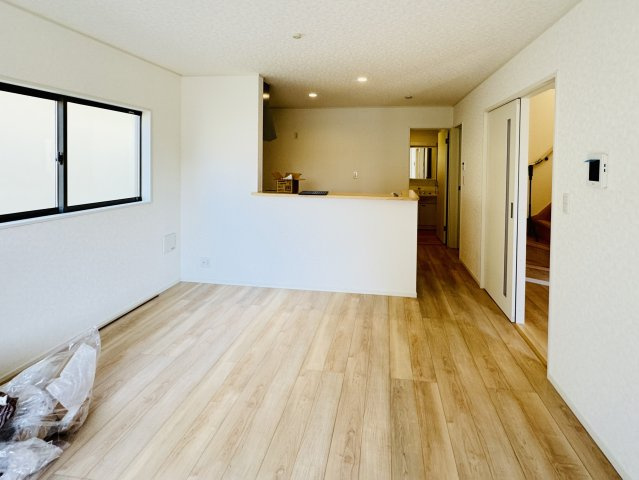 【居間・リビング】 | 柏市花野井新築戸建（花野井第10） | 16帖リビングダイニングキッチン