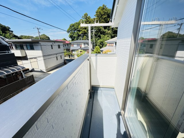 【バルコニー】 | 柏市花野井新築戸建（花野井第10） | 寝室前南西向きバルコニー・日当たり良好♪