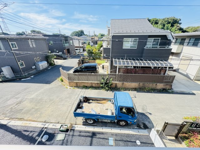 柏市花野井新築戸建（花野井第10）の展望|バルコニーより道路側眺望・南道路で日当たり良好♪