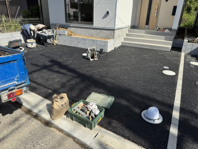 柏市花野井新築戸建（花野井第10）の駐車場|1号棟駐車スペース・並列2台駐車可