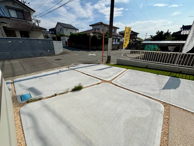 久留米市荒木町荒木16号地の駐車場