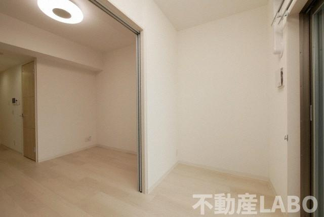 リヴェント難波サウスの洋室