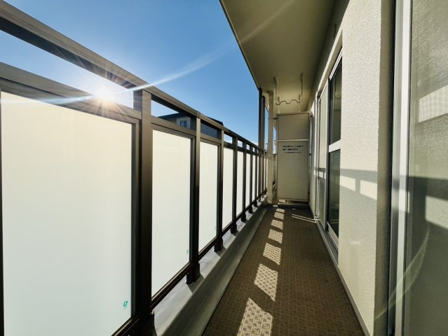 高倉台4団地15号棟のバルコニー