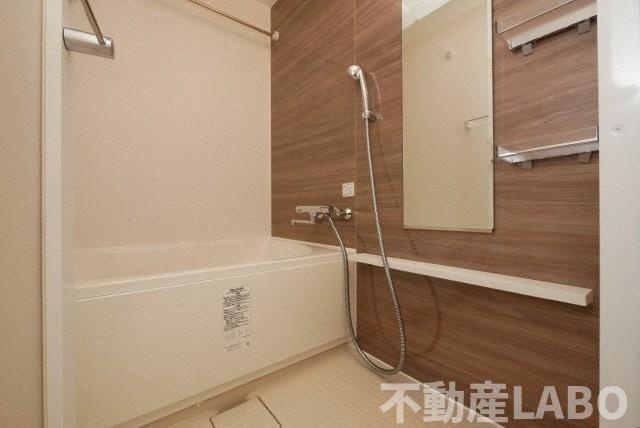 リヴェント難波サウスの浴室