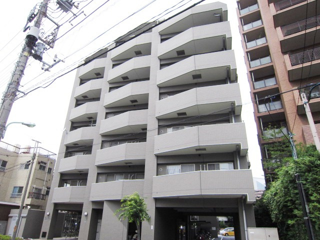 ブルールイイヅカの外観