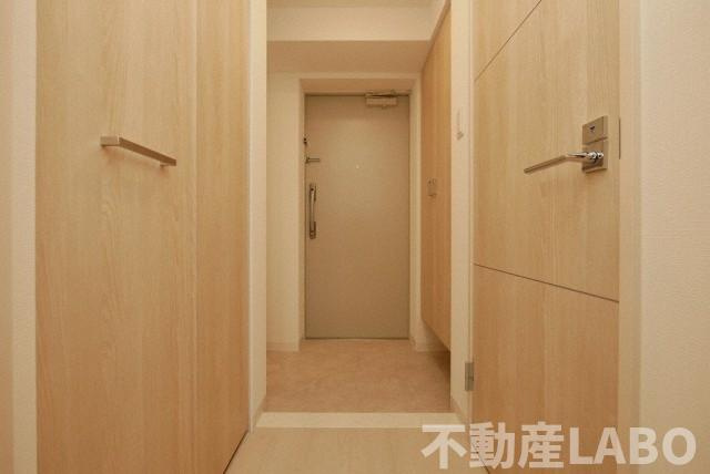 リヴェント難波サウスの玄関