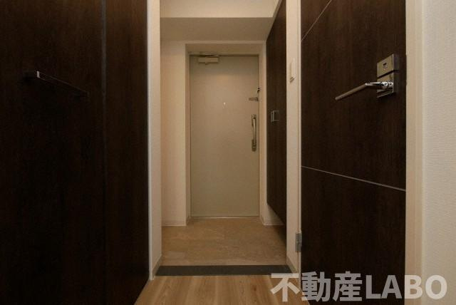 リヴェント難波サウスの玄関