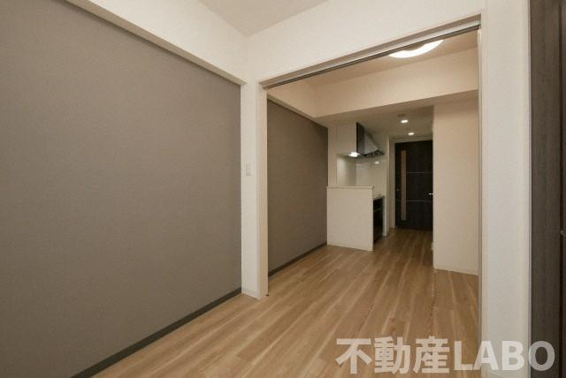 リヴェント難波サウスの洋室