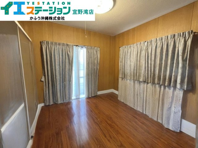 宇地泊2丁目　戸建ての洋室|※画像はAI処理により家具を消去しています。