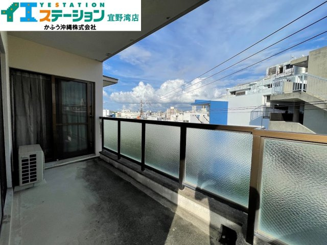 宇地泊2丁目　戸建てのバルコニー