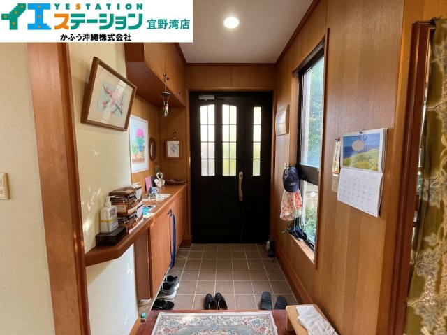 宇地泊2丁目　戸建ての玄関