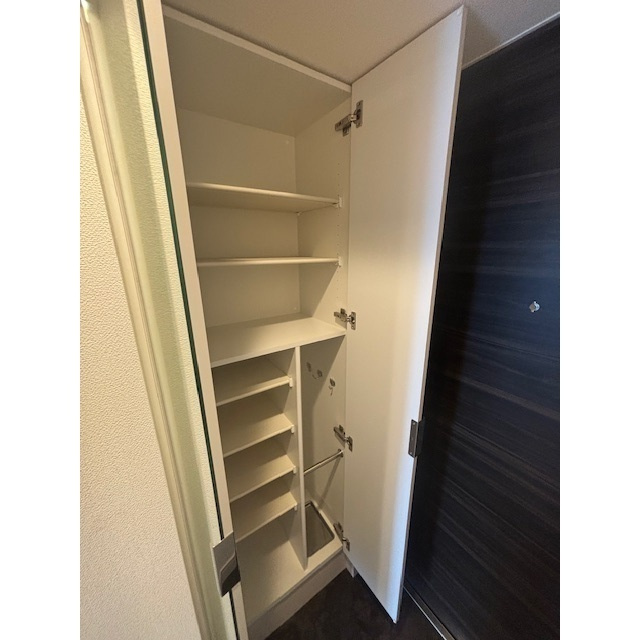 アドバンス名古屋ブランシュの収納|シューズボックス