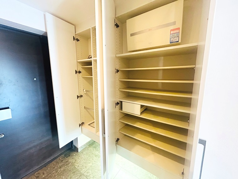 プラウド一社の収納