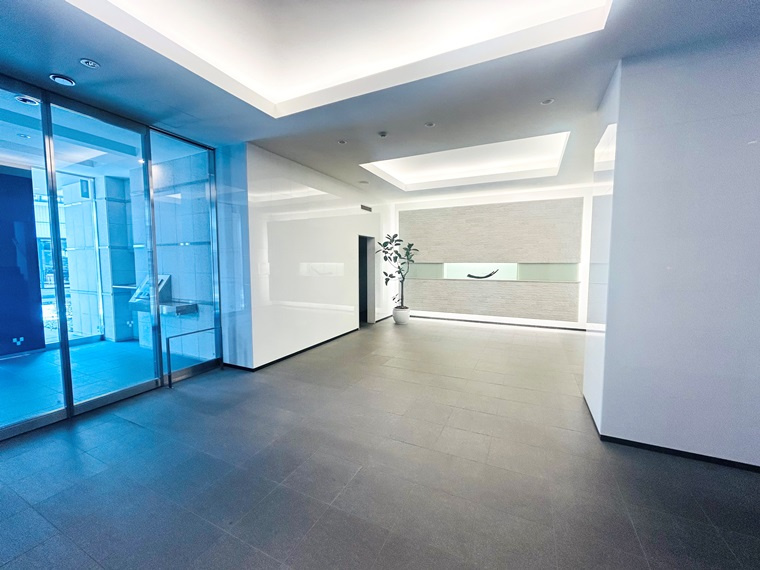 プラウド一社のロビー