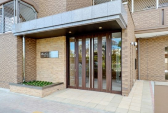 ボヌールレジデンスのエントランス