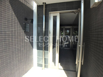 【エントランス】 | オイコス小呂 | 同型タイプ毎日通るエントランスはこのようになっています