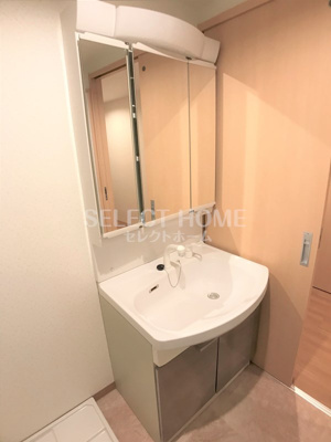 【独立洗面台】 | オイコス小呂 | 同型タイプ朝の支度にも助かる、独立の洗髪洗面化粧台