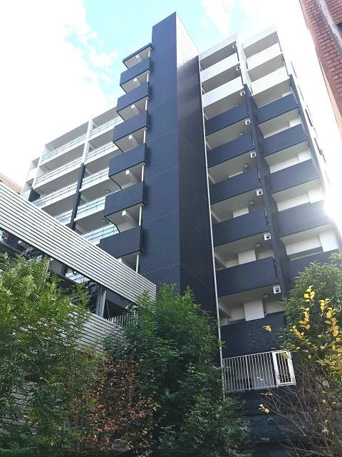 プレサンスロジェ本陣駅前の外観