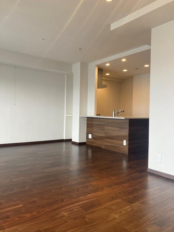 プレサンスロジェ本陣駅前の内装