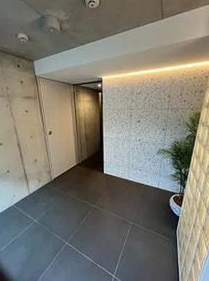 エスセナーリオ市ヶ谷のロビー|エスセナーリオ市ヶ谷