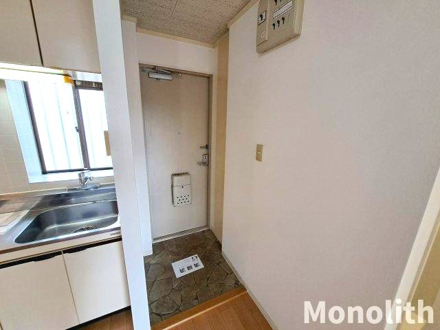 伏屋PCハイツB棟の玄関