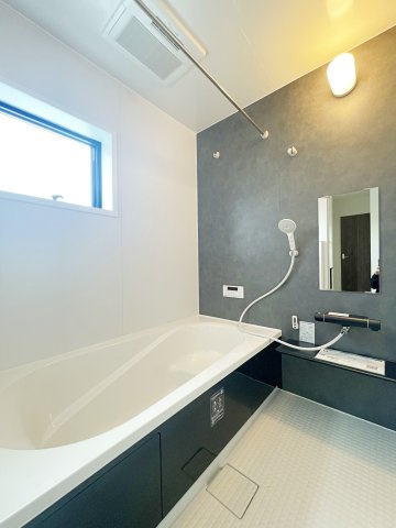 新築戸建・新築建売　福島市方木田字上原【長期優良住宅】吉井田小・福島一中の浴室|浴室乾燥機付きで雨の日や花粉の時期でも室内干しができるので安心です！