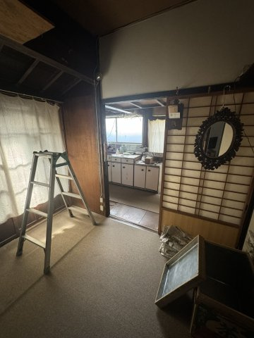 大手二丁目　中古住宅の居間・リビング