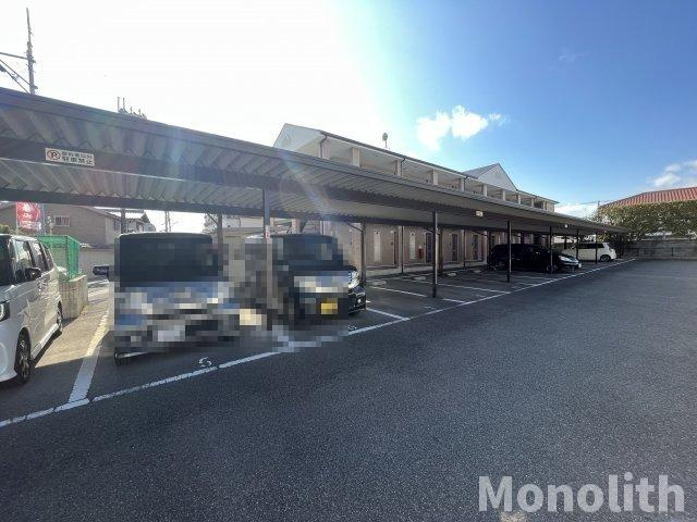 アンシャンテ元町の駐車場