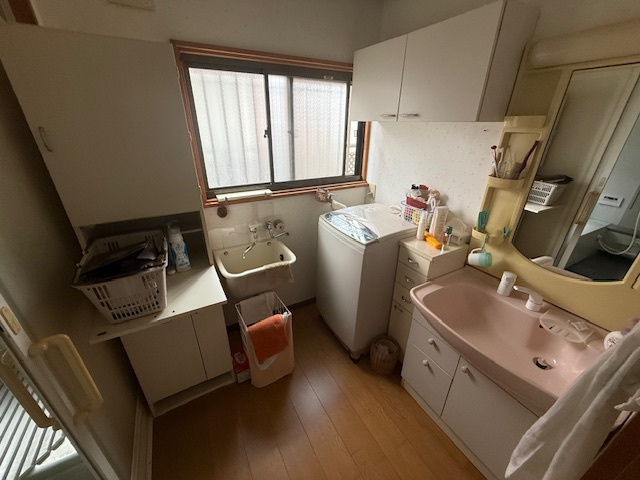 北上市常盤台中古戸建の独立洗面台