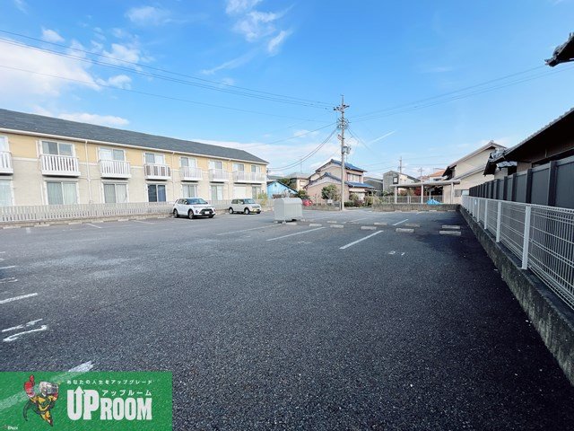 カサベルデ柏森の駐車場