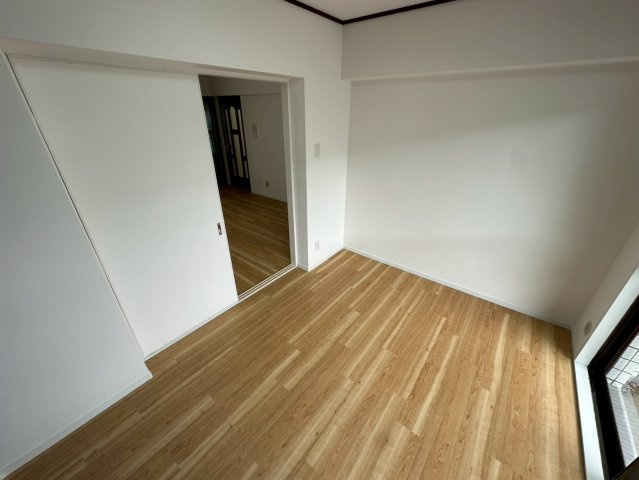 ビバリーハウス青谷弐番館の居間・リビング