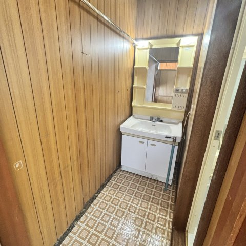 室蘭市宮の森町２丁目１１６－２９貸家の洗面所