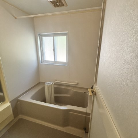 室蘭市宮の森町２丁目１１６－２９貸家の浴室