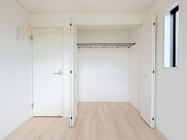 つくば市北中島第3　新築戸建て　1号棟の収納|2階は全居室収納スペースを設置！
充分な容量で居住空間もスッキリ♪