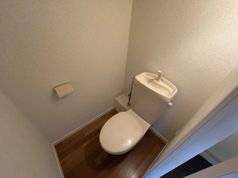 レオパレスウォーターレイのトイレ