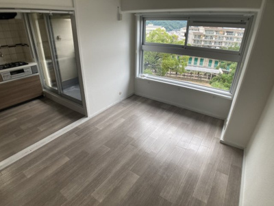 【内装】 | 夢野ハイタウン1号棟 | 開放感の有る明るい室内、眺望も良好です