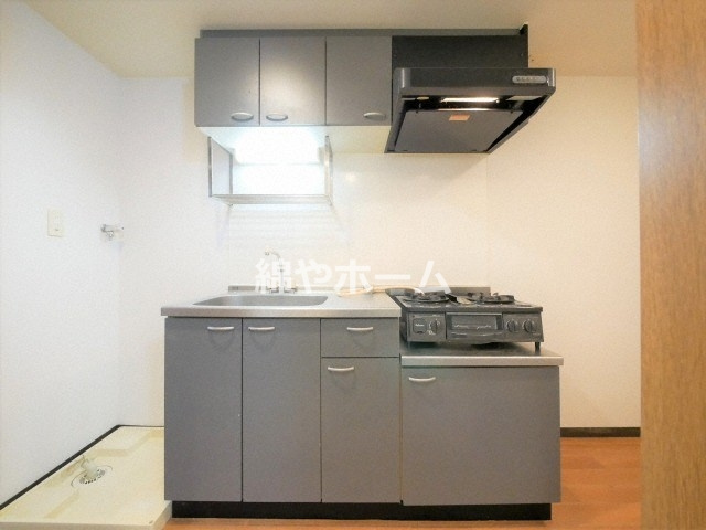 オリエンス夕陽丘のキッチン|コンパクトなキッチンで掃除もラクラク