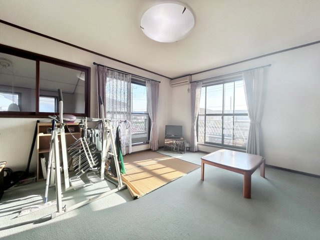 久喜市菖蒲町下栢間　中古一戸建ての寝室