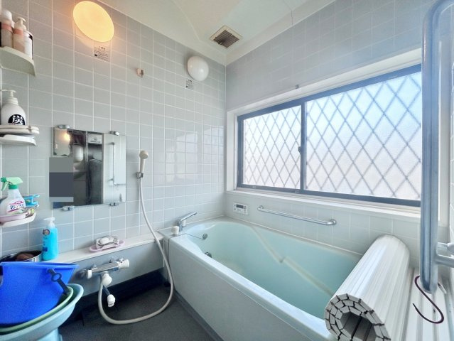 久喜市菖蒲町下栢間　中古一戸建ての浴室
