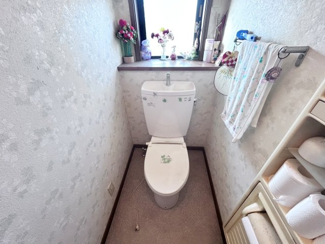 久喜市菖蒲町下栢間　中古一戸建てのトイレ